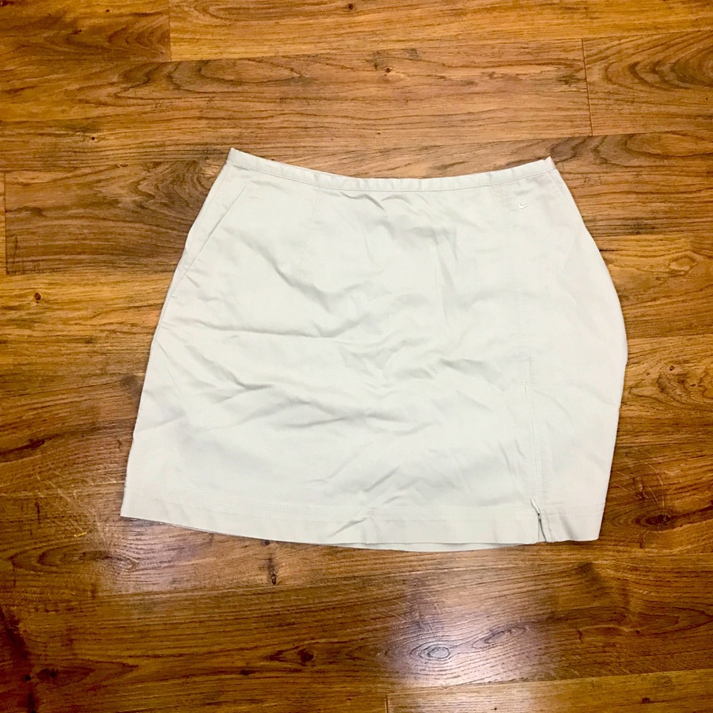 NIKE GOLF Women's 10 Golf Skirt